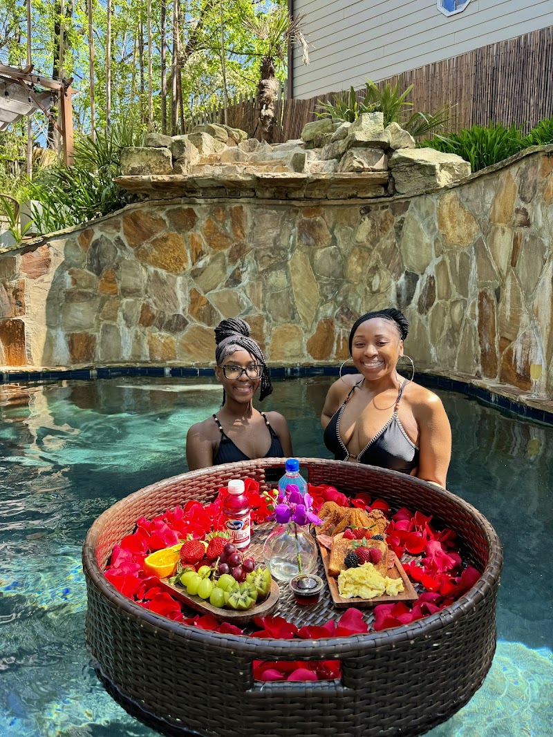 Floating Brunch ATL LLC cover image