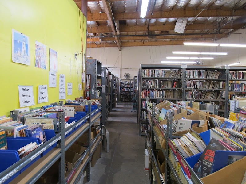 Book Den cover image