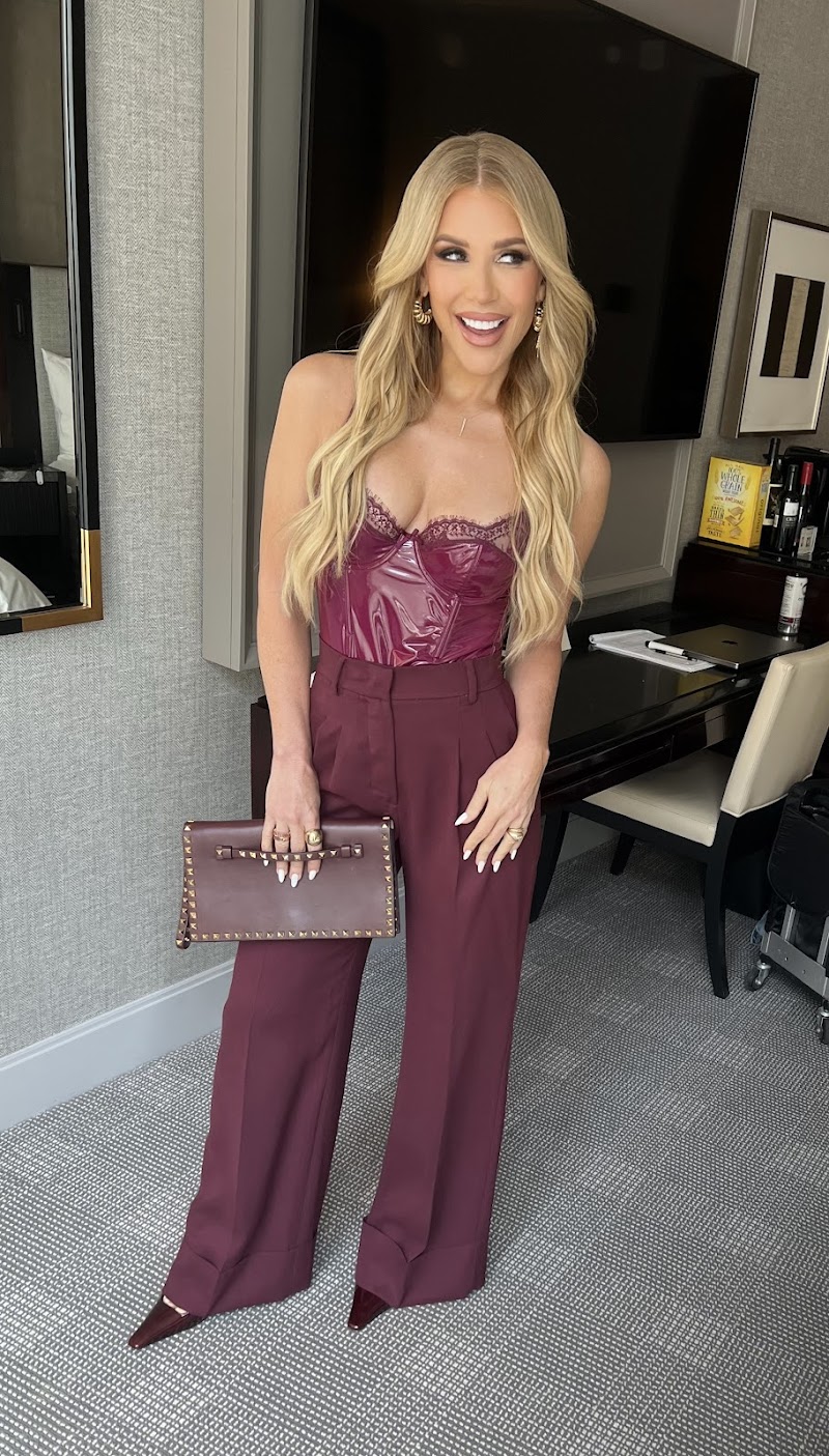 BeautyByNelse cover image