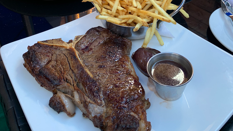 Luxe Bistro cover image