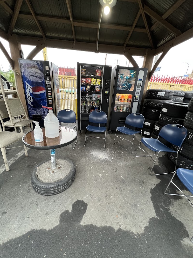 Meños Tires and Wheels cover image