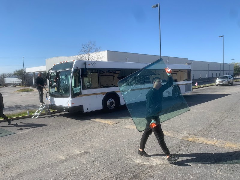 Low Price Auto Glass North Lamar cover image