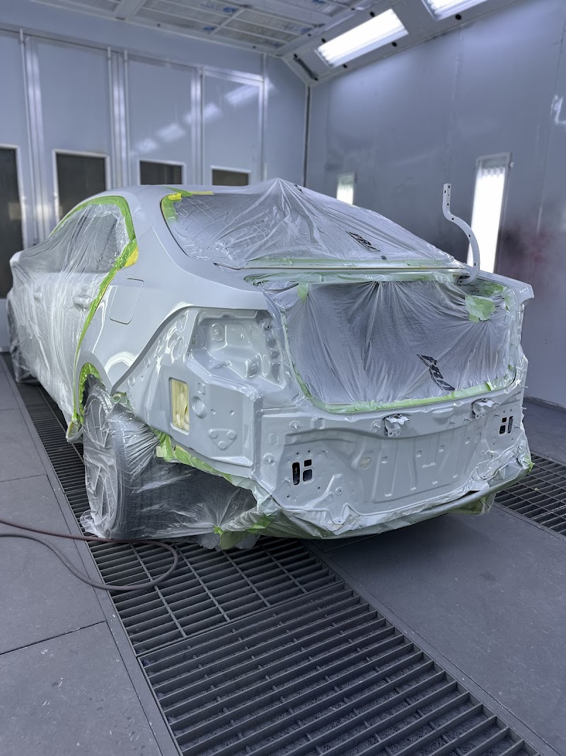 Trino's Auto Body cover image