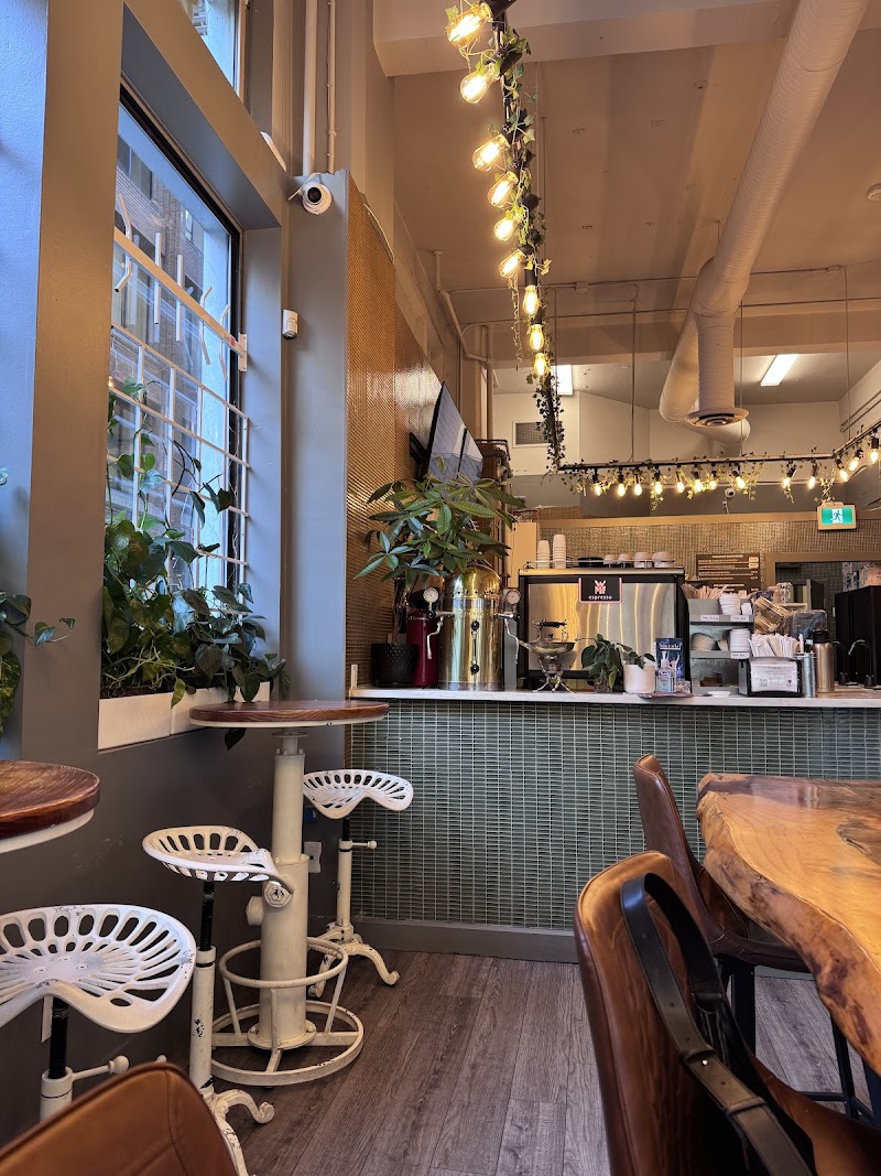 Guffo Café cover image