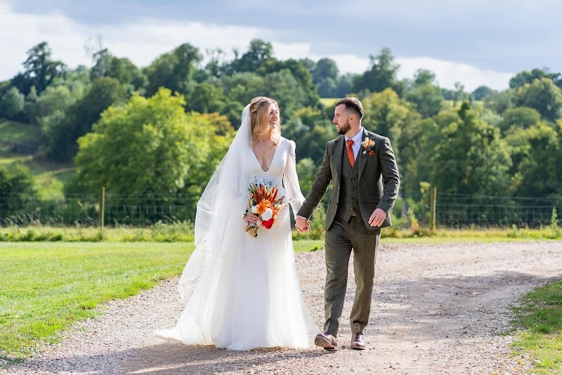 Lovell Photography cover image