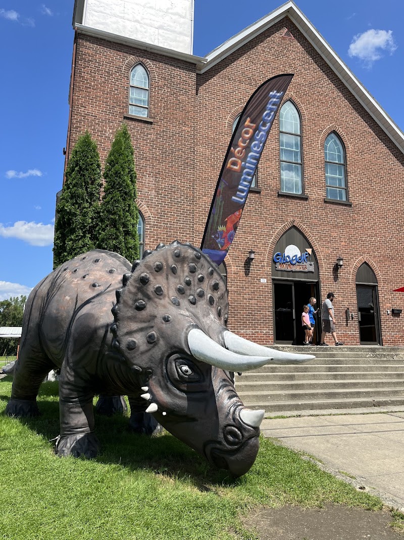 Glo Golf Aventures Mini-golf Intérieur cover image