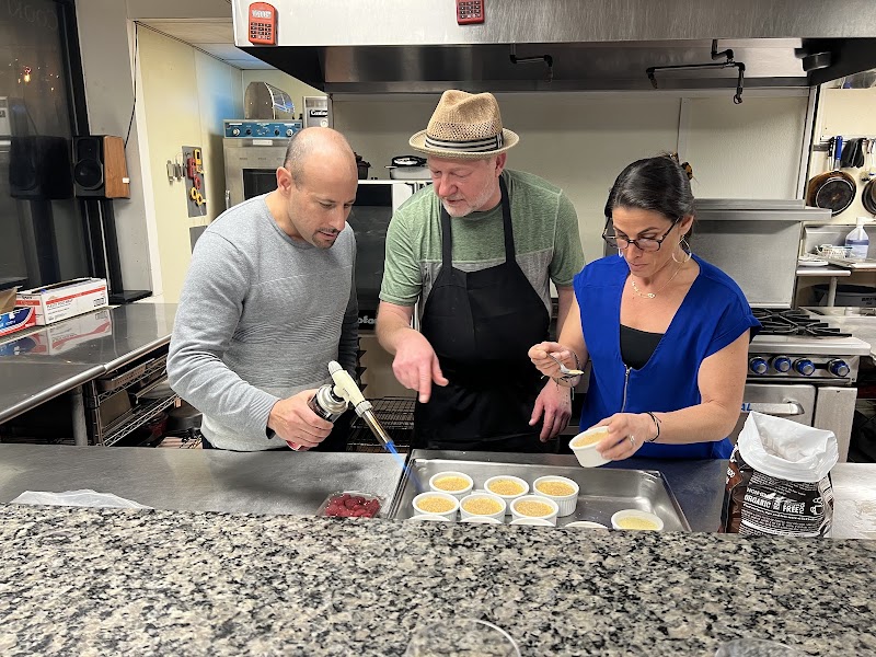 Reto's Kitchen Catering cover image