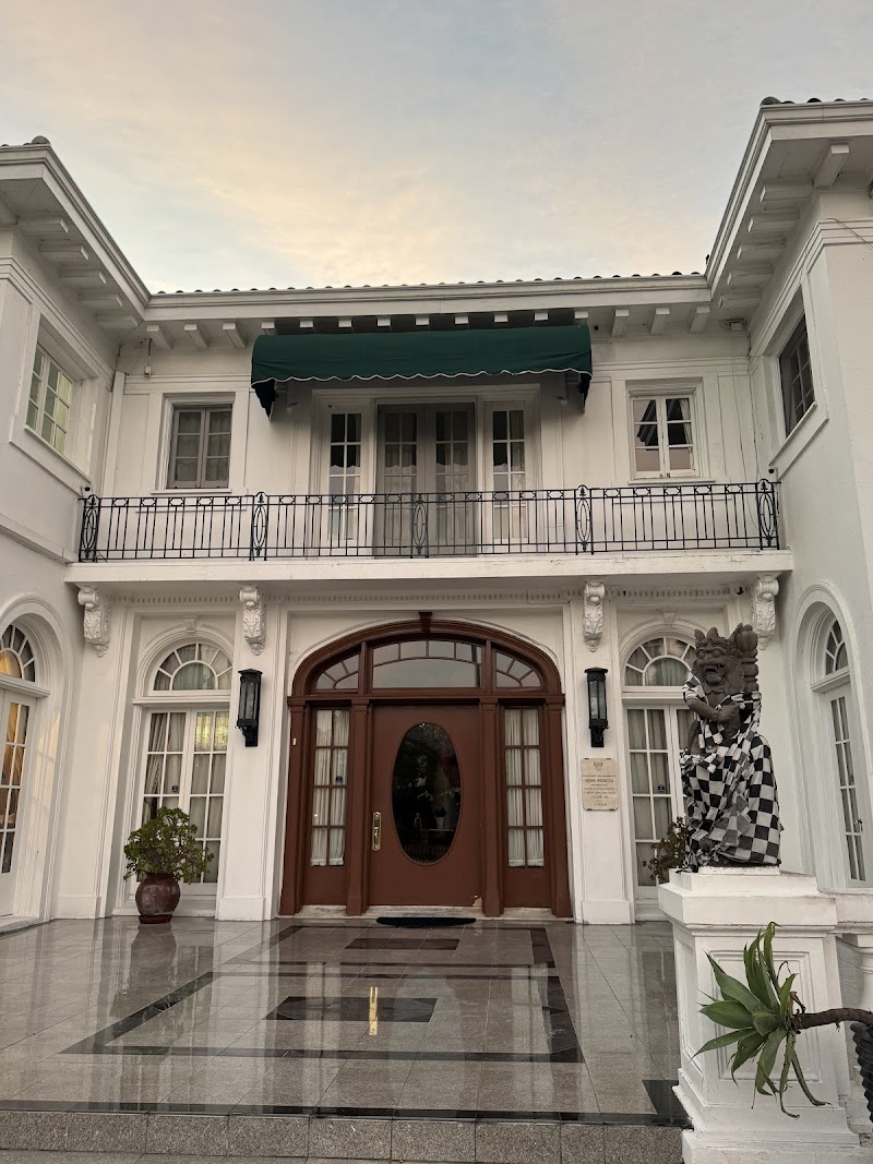 Window Cleaning Budds cover image