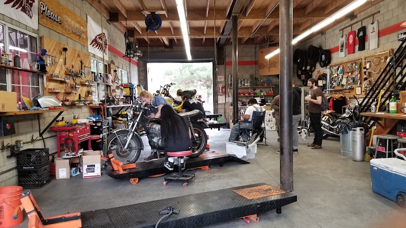 Lucky Wheels Garage cover image