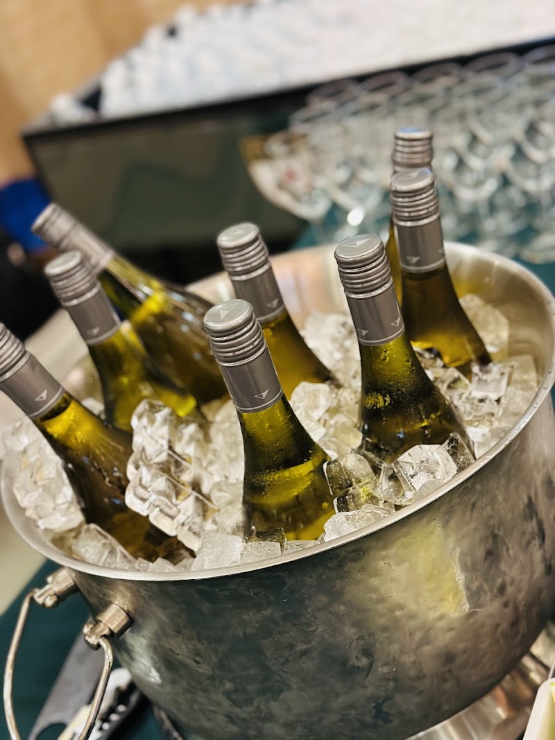 Lemon Twist Bartending Services cover image