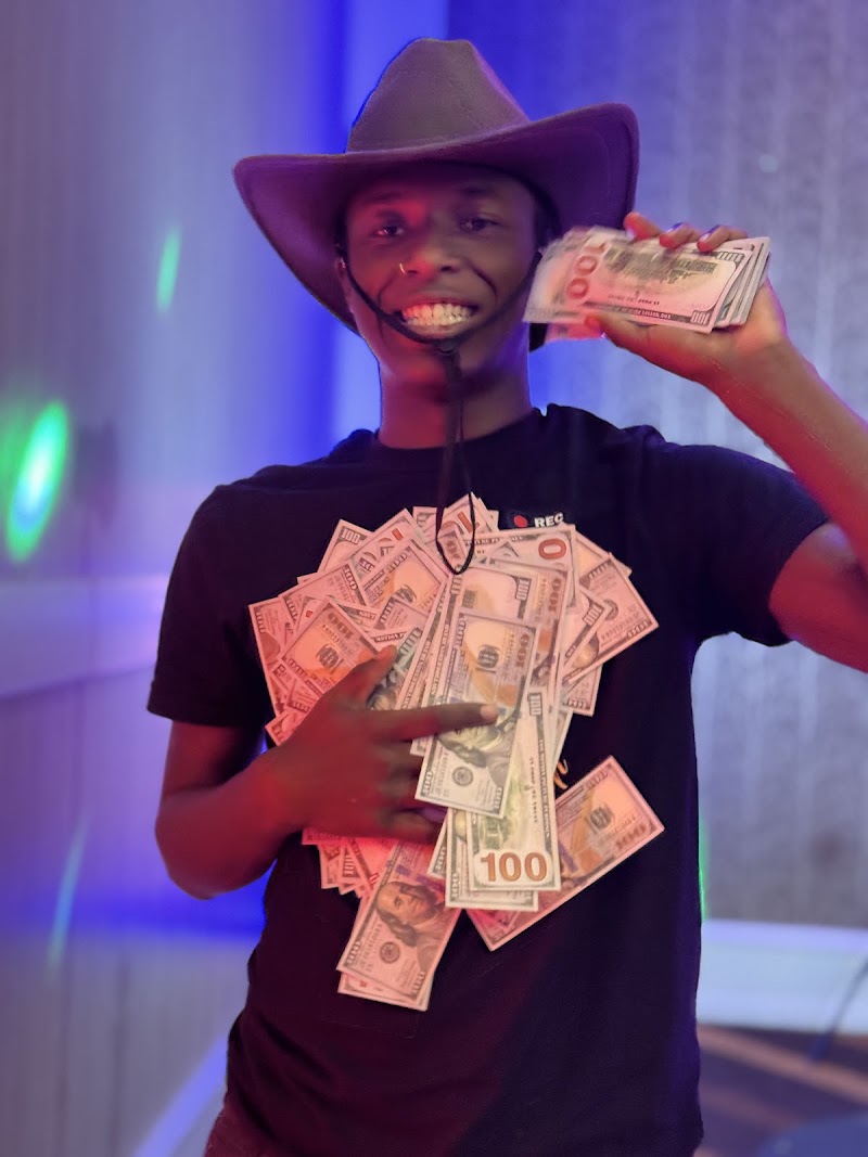 Magical Memories 360 Photobooth Rentals cover image