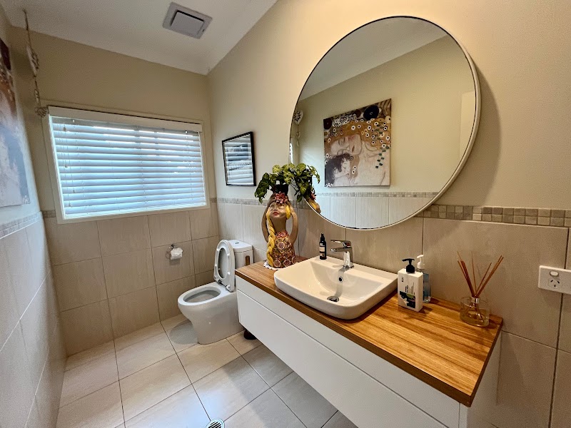 Gold Coast Cleans cover image