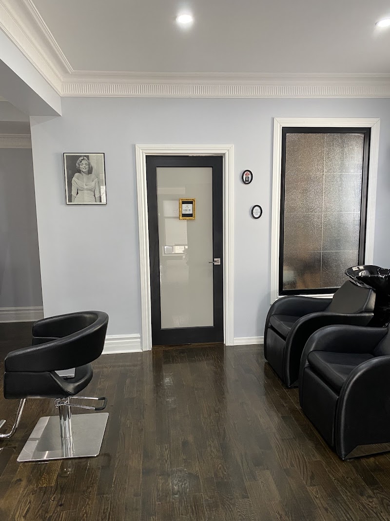 The Sweet Spot Sugaring & Brow Co cover image