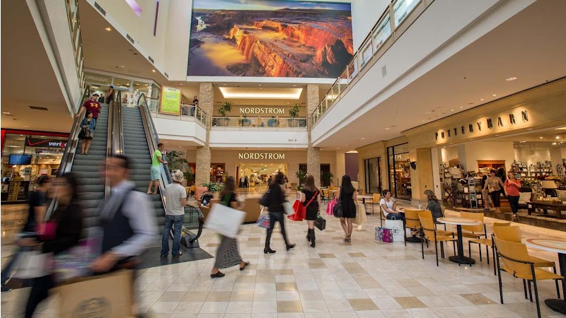 Chandler Fashion Center cover image