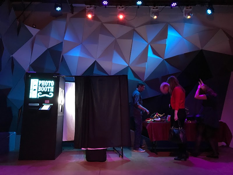 Portland Photo Booth Rentals cover image