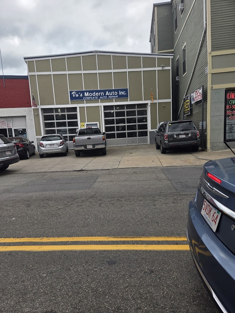 Vu's Modern Auto cover image