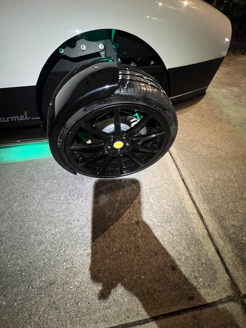 RossMobileTireAndRoadside cover image