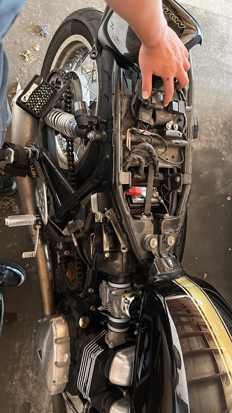 Motorfast Sport and Vintage Motorcycle Repair cover image