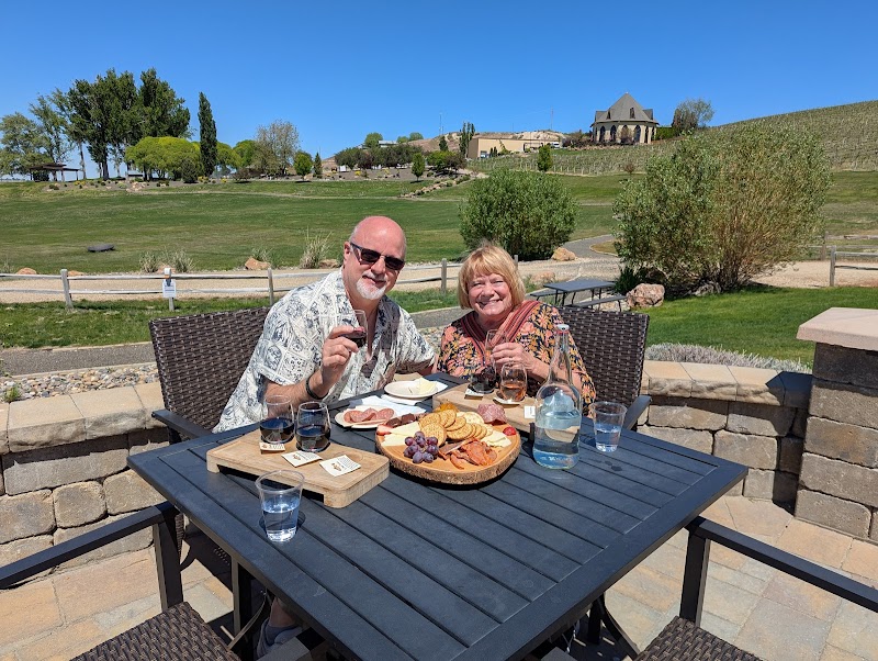 Snake River Wine Tours cover