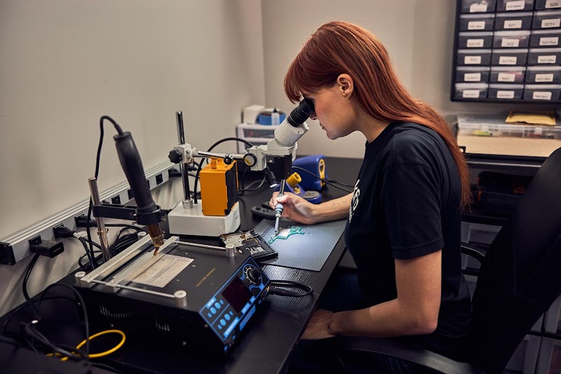 uBreakiFix - Phone and Computer Repair cover image