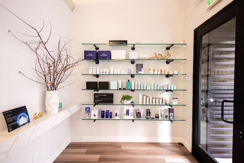 Aura Skin Spa cover image