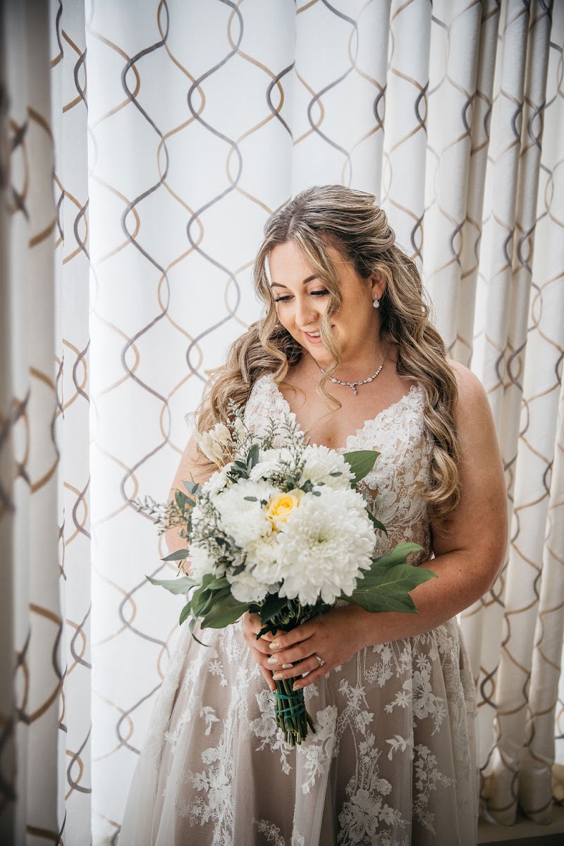 Luxe Look Makeup and Hair cover image