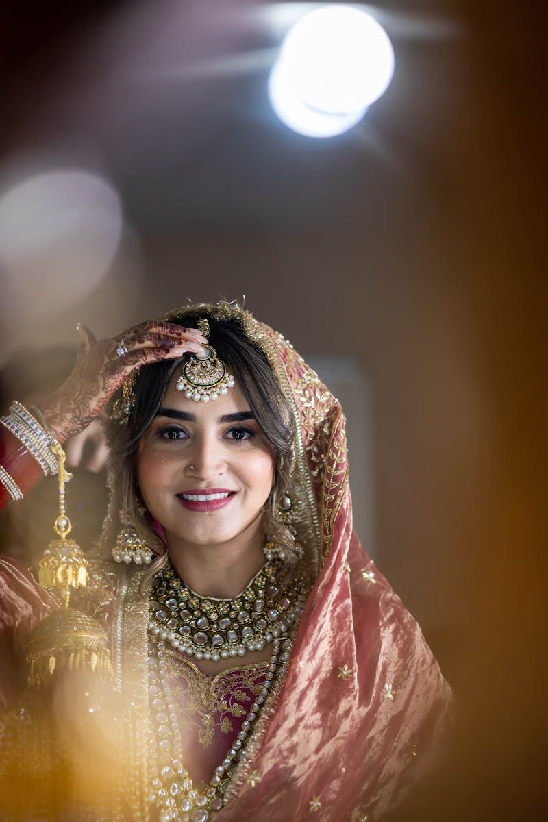 FlashBrush Productions / Best wedding photo and videographer’s cover image