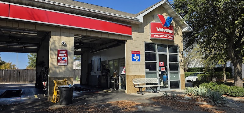 Valvoline Instant Oil Change cover image