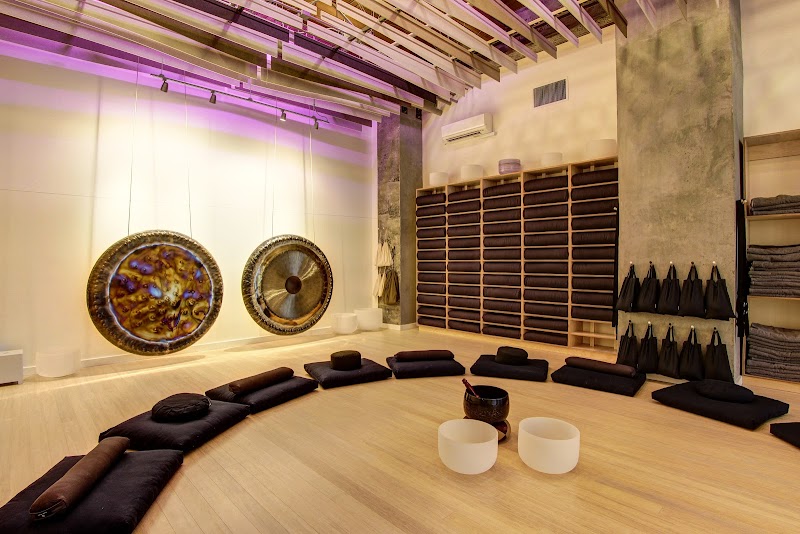 Mind.Body.Hum cover image