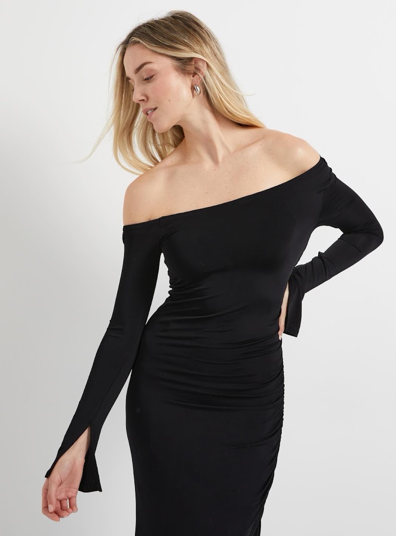 Émilie Couture Artiste Maquilleuse & Épilation au Fil cover image