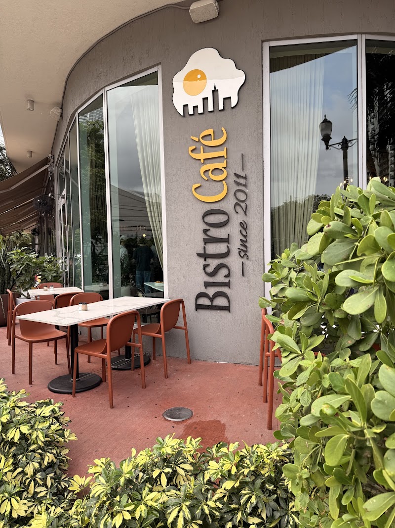 Bistro Café cover image