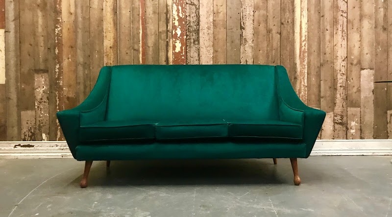 Drummond Reid Antiques cover image