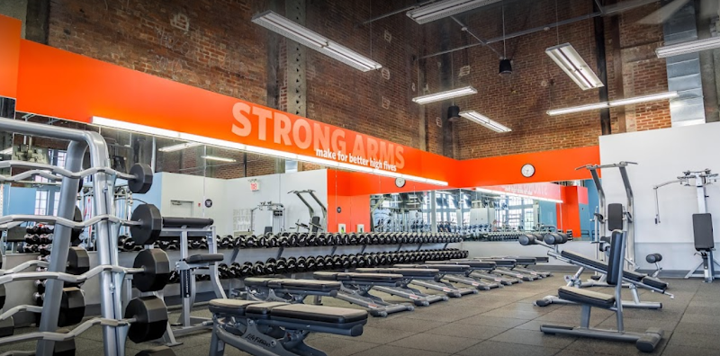 Blink Fitness Anaheim cover image