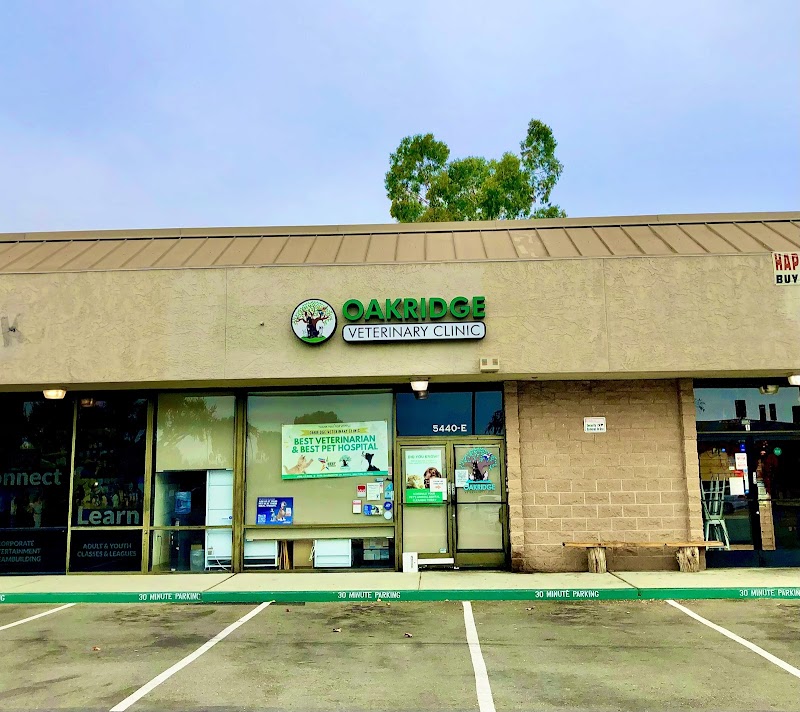 Oakridge Veterinary Clinic cover image