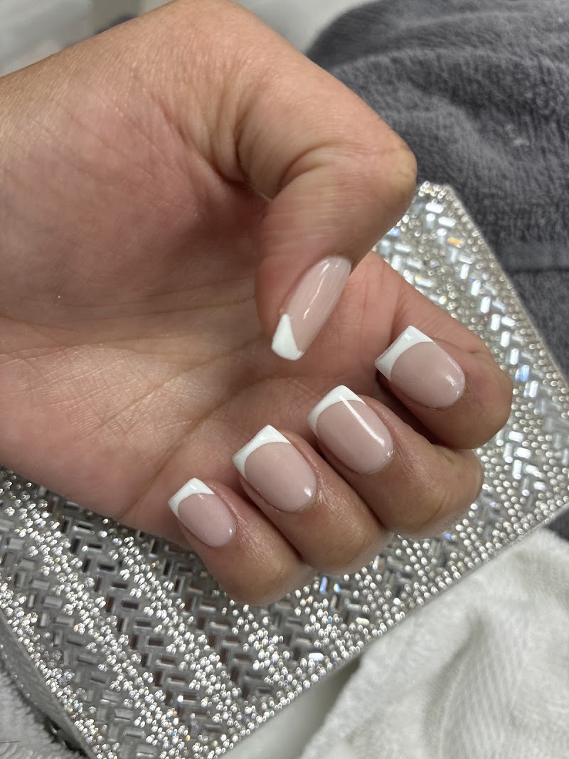 Unique Nails cover image