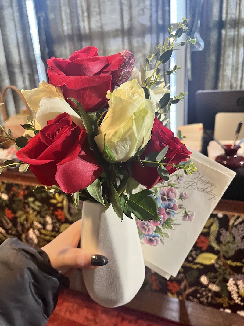 Hyacinth House Floral and Farm Stand cover image