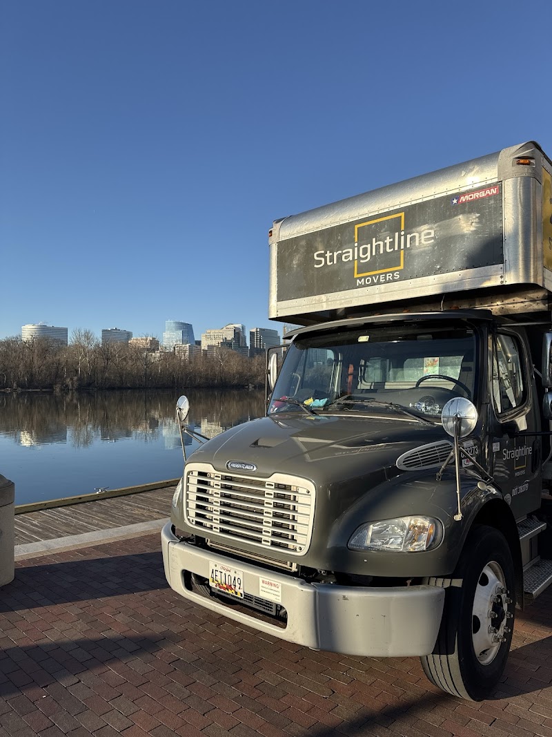 Straightline Movers Inc cover image