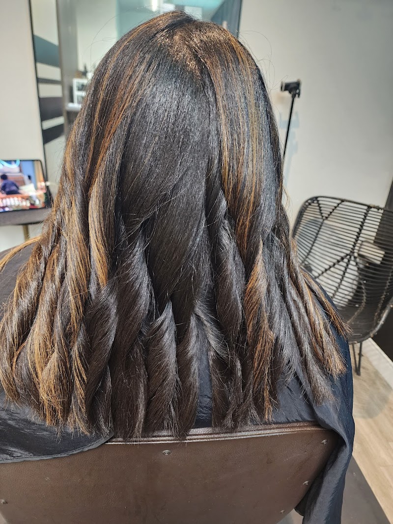 Wellmane Hair Studio cover image