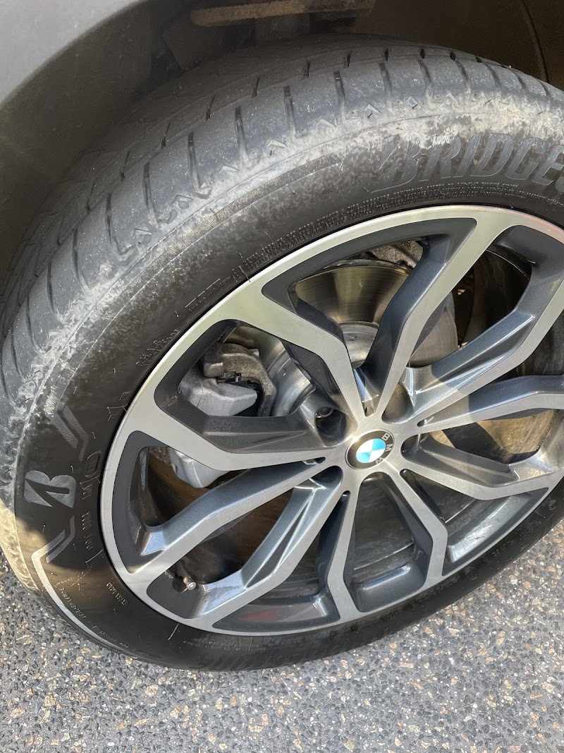 Carrera Car Wash cover image