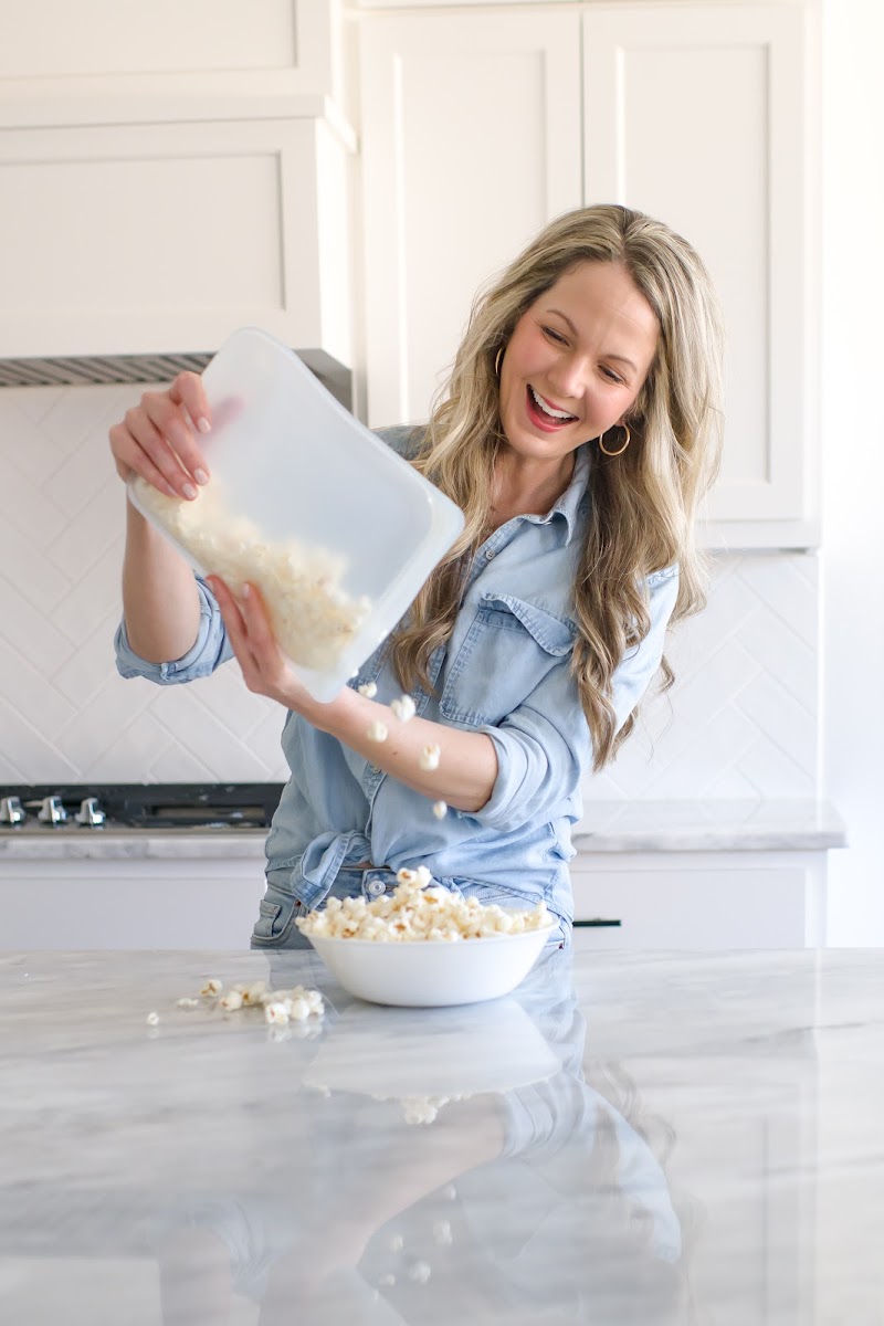 Chews Food Wisely Functional Dietitians & Nutritionists cover image