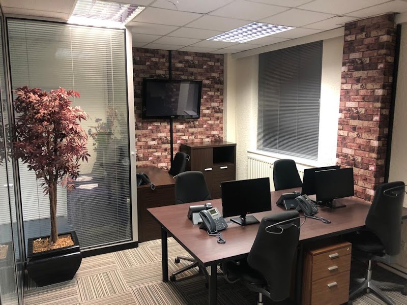 MediaMaks UK Web Designer cover image