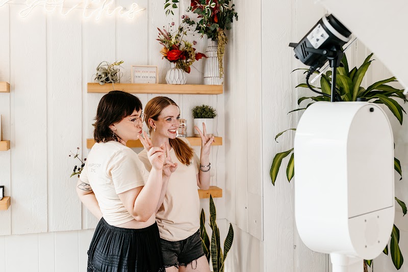 EVRY MAKEUP STUDIO cover image