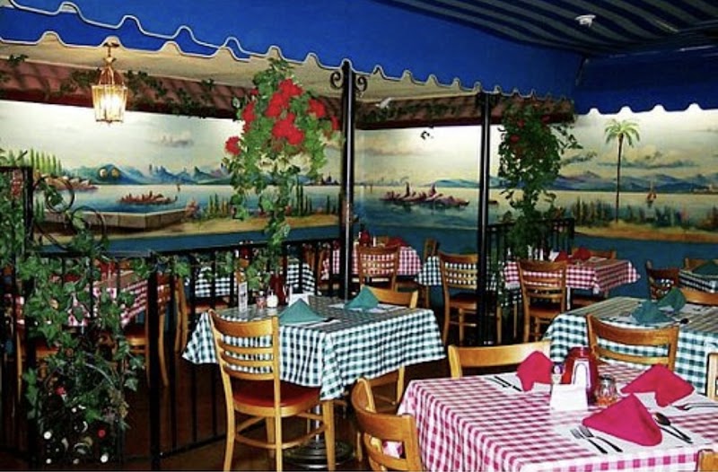 Mama Louisa's Italian Restaurant & Catering cover image
