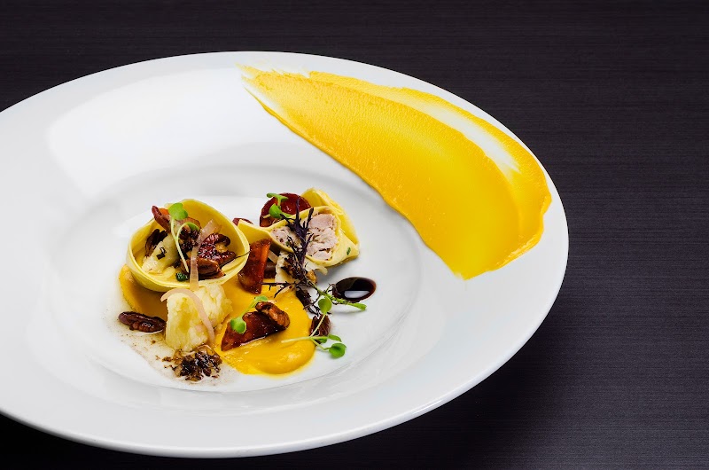 Chez Rioux & Pettigrew cover image