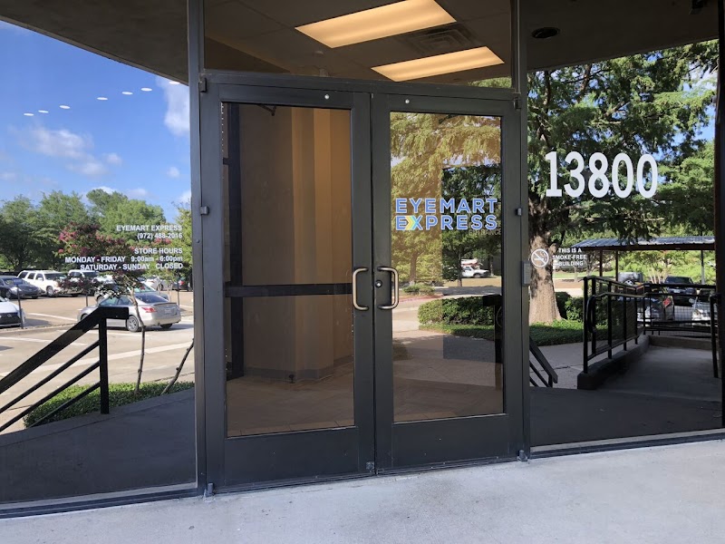 Eyemart Express cover image