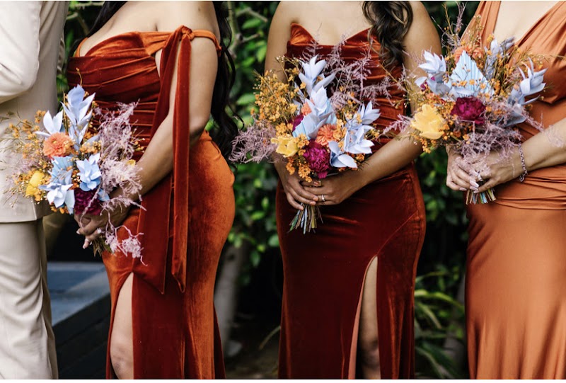 Seven Hills Clothiers cover image