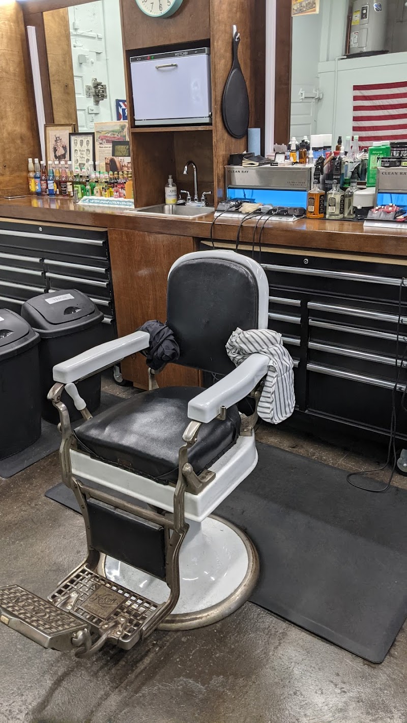 Starlite Barbershop cover image