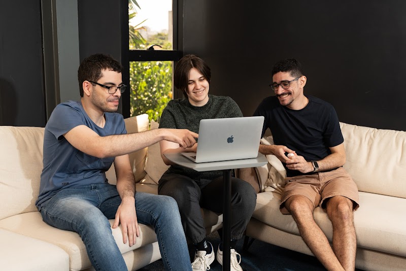 Vinta Software - Full-cycle Experts For Healthtech & Growth-Driven Startups cover