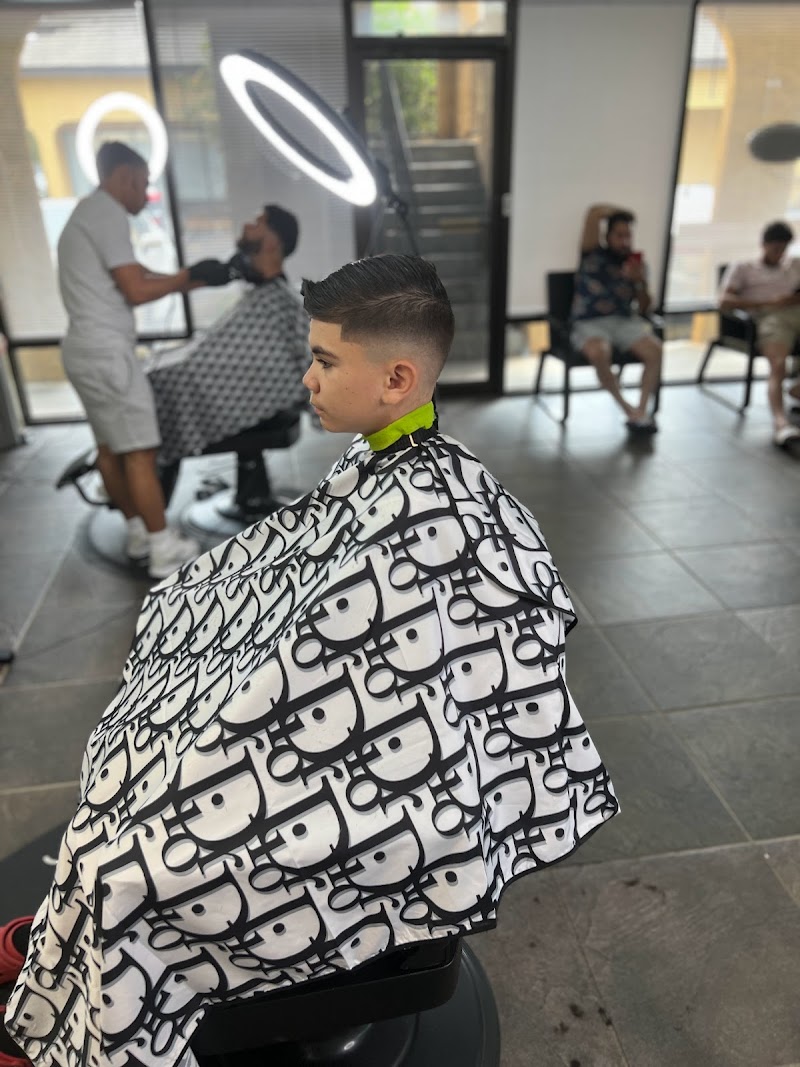 Latino Gang Barber Shop LLC cover image
