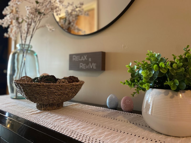 Golden Touch Massage & Spa cover image